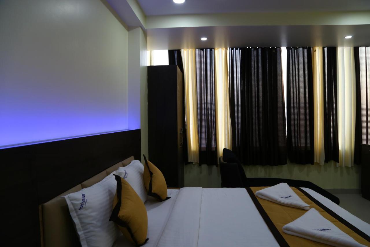 โรงแรมแลนด์มาร์ค พอร์ตแบลร์ ภายนอก รูปภาพ